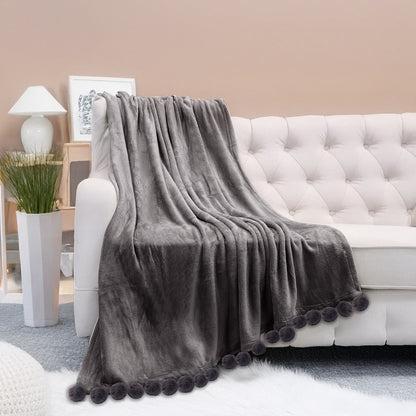 שמיכת פומפון